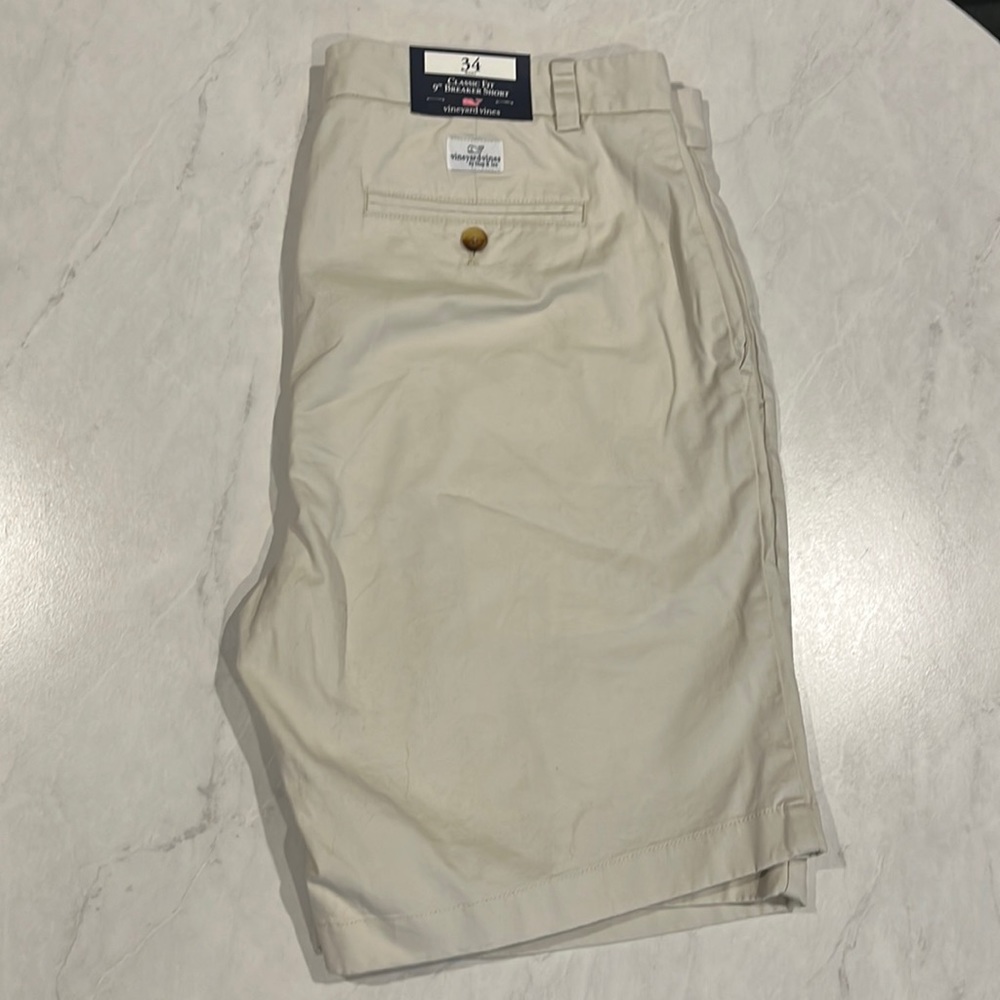 VV Short